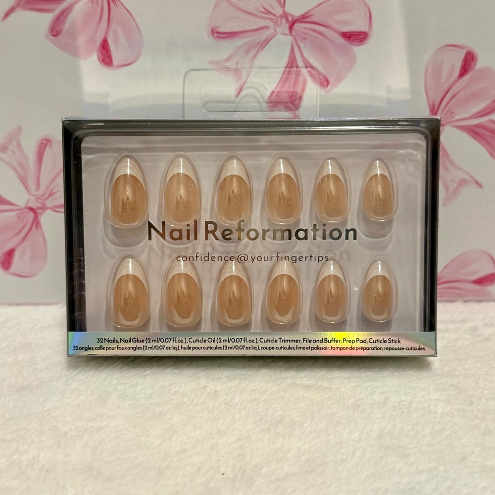 Nail Reformation‎ 32pc White French Tip Almond Press On Nails Kit